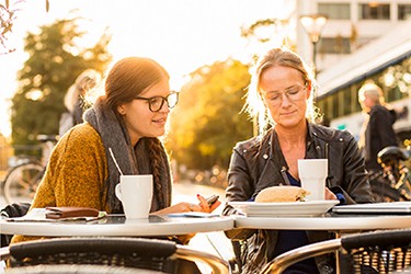 Seasonal Hiring in the UK: Timing is Everything