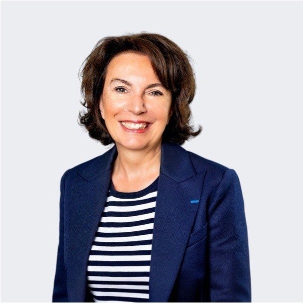  Fabienne Arata